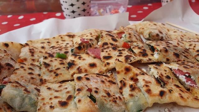 Рынок / Базар / Уличная еда - Гозлеме / Топ капы / Street Food / Gozleme. Turkey Istanbul Карантин смотреть онлайн