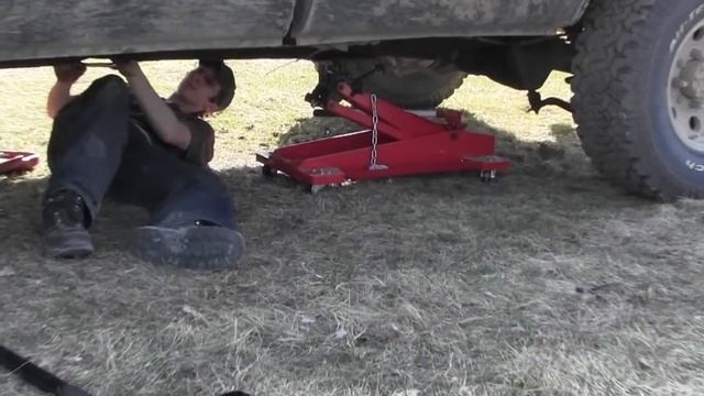 Fuel Line Repair Dodge Ram 2500 Part 1 смотреть онлайн