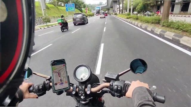 Motorcycling in Kuala Lumpur City With Immersive Sound | Keeway K-light 202 | Part 1 смотреть онлайн