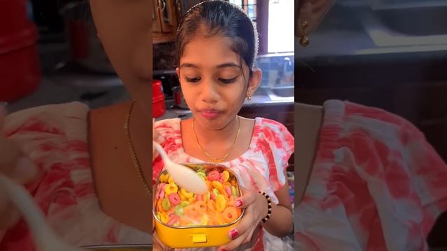 #Tiyakutty's what I #Eat in a day🧋🥣🥯എല്ലാവരും കഴിക്കാൻ ആഗ്രഹിക്കുന്ന #Food #Comment Yr #Fav #Food😍 смотреть онлайн