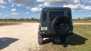 Land Rover Defender 110