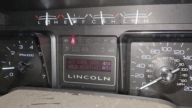 Lincoln Navigator - How to RESET OIL LIFE (2007-2014) смотреть онлайн