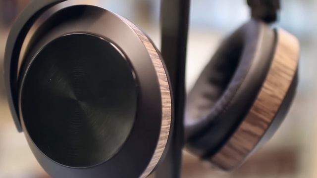 Audeze EL-8 Review. Puerto Lightning, jack y Apple смотреть онлайн