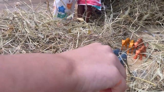 Noah’s Ark – the flood – Bible story Barbie toy learning video – Genesis 7 смотреть онлайн