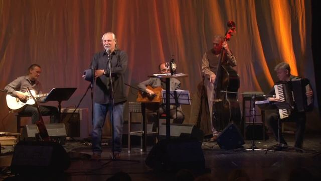 Rade Šerbedžija - Do poslednjeg daha - posveta Guti i Zelenom zvonu смотреть онлайн