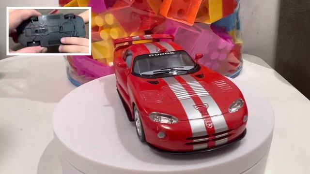 KiNSMART Dodge Viper GTS-R смотреть онлайн