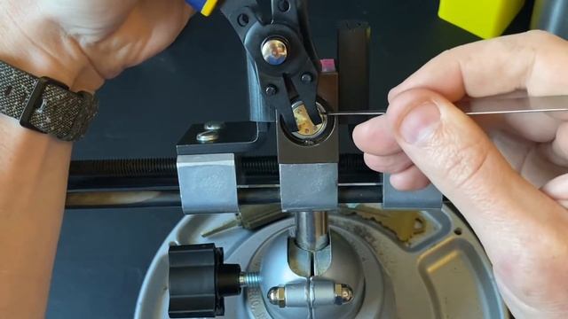 Van Lock, picked смотреть онлайн