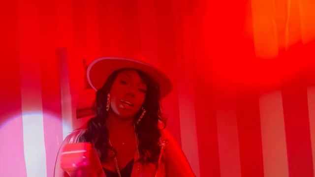 Heather Elaine - Not Yo Type ft. Fiya, Pretty Jac-E смотреть онлайн