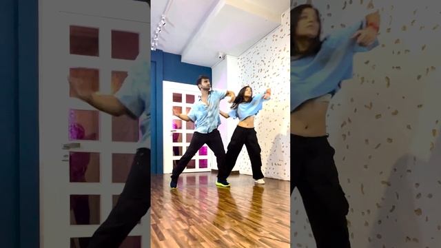 Pyar kiya to nibhana | Ajay Devgn Sonali Bendre | #TeamApeirochoreography #dance #bollywood смотреть онлайн