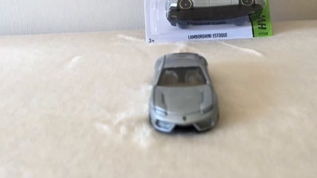 Lamborghini Estoque 1/64 Hot wheels смотреть онлайн