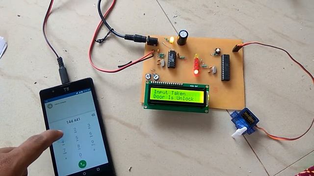 DTMF Based Door Lock смотреть онлайн