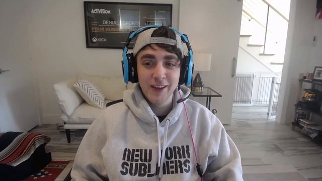 Clayster Tries to Prove He's a Real New Yorker | NYC Trivia смотреть онлайн