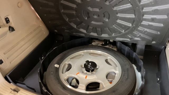 2007 - 2015 Lincoln MKX Spare Tire Location - How To Remove - Change Flat Tire смотреть онлайн
