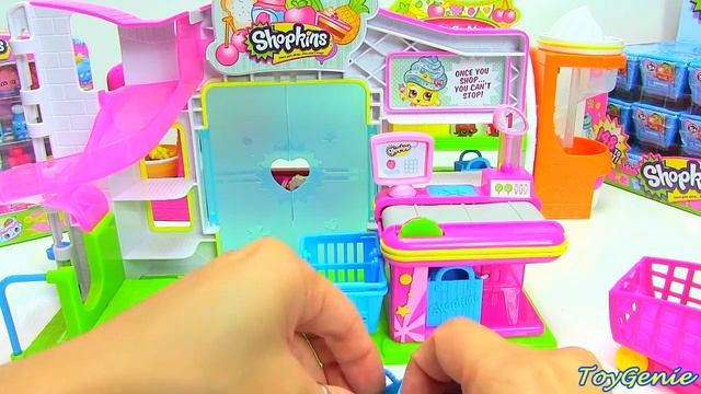 Shopkins Small Mart Playset With 2 Exclusive Shopkins