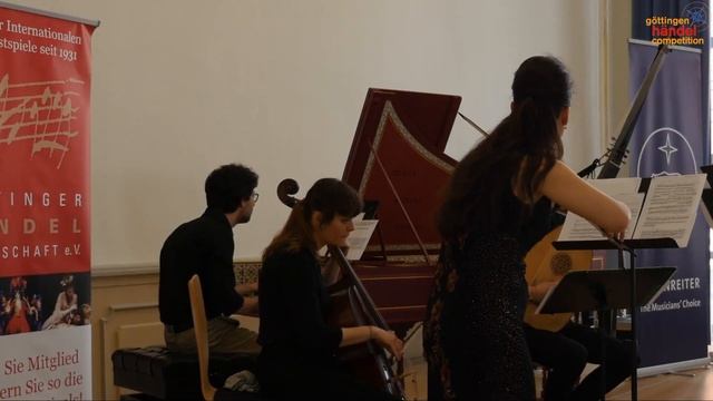 La Vaghezza plays Louis Andriessen - Workers Union (1975) смотреть онлайн