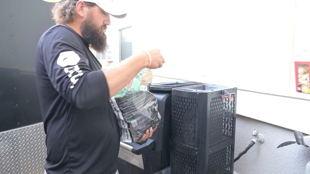 How To Smoke The JUICIEST Pulled Pork! смотреть онлайн