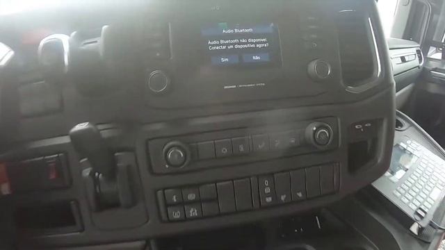 COMO CONECTAR O BLUETOOTH COM O CELULAR NO RADIO SCANIA. смотреть онлайн
