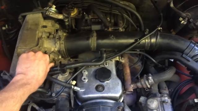4ZE1 Trooper Engine Running, Parked смотреть онлайн