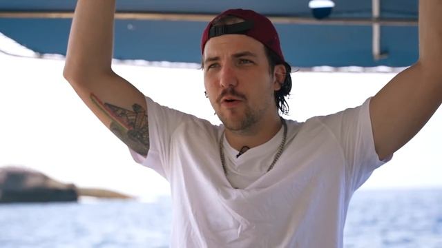 ОСТРОВ ЗМЕЙ!*проникли в самое опасное место в мире*