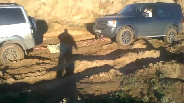 Покатушки в карьере на Discovery3