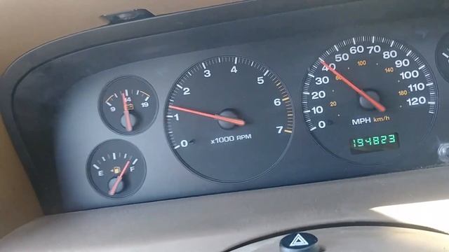 Straight Piped 4.7l V8 Grand Cherokee Drive, No Muffler No Catalytic Converter смотреть онлайн