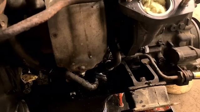 ISUZU 4HK1 Disassembly  Melted Piston