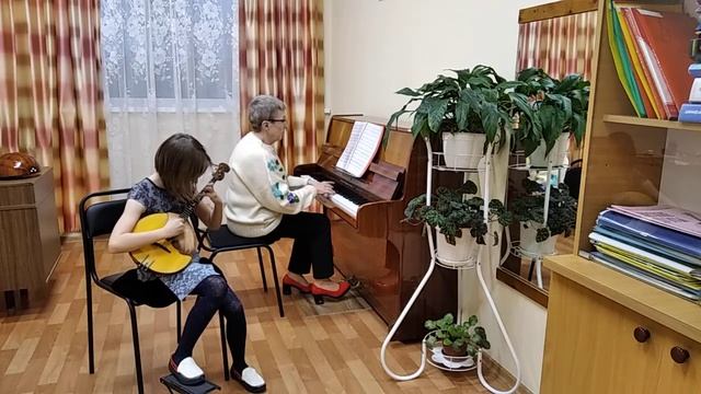 Р н п "Куманек, побывай у меня" обр. А.Черных - Иванова Варвара 1класс смотреть онлайн