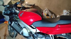 Как прокачать сцепление на Honda VFR 800 fi после ремонта системы.