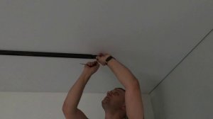 Как сделать теневой натяжной потолок с трековым освещением и скрытым карнизом