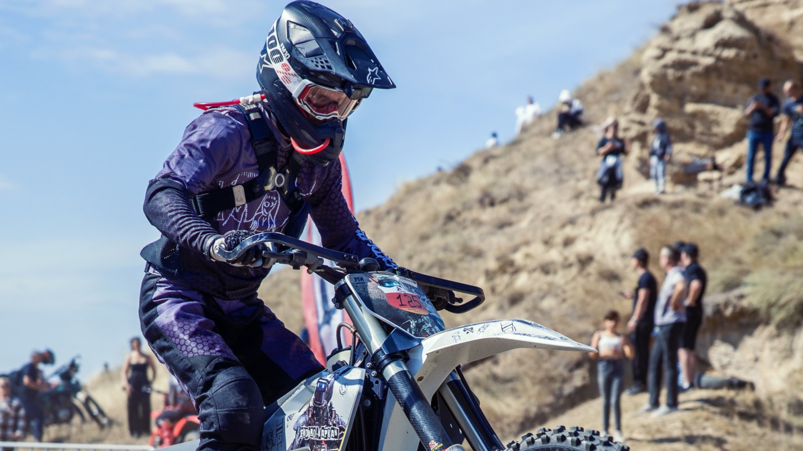 Основной гоночный день по эндуро Арманьяк 2024 смотреть онлайн