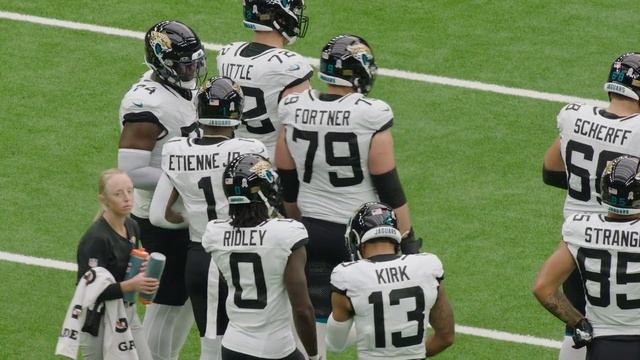 🗣️ Travis Etienne Jr. MIC'D UP vs. Texans! | Jacksonville Jaguars смотреть онлайн