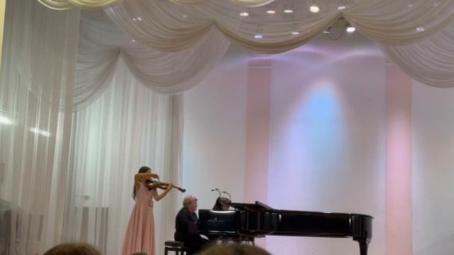 София Шкулепа 12 лет
П.И.Чайковский "Мелодия"
#КонкурсМузыкальноеПутешествие смотреть онлайн