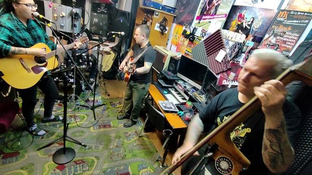 ZIPPERS - Rockabilly из Норильска. Репетиция.