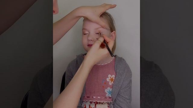 Мастер-класс "Детский макияж" (видео + демонстрация) смотреть онлайн