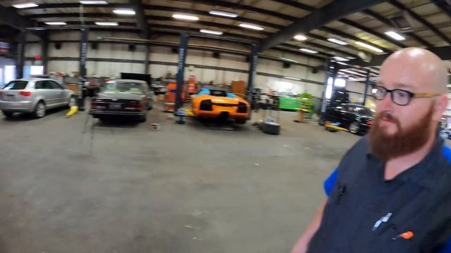 Starting My Lamborghini Murcielago Roadster After An Engine Out Service Was a HUGE FAIL смотреть онлайн