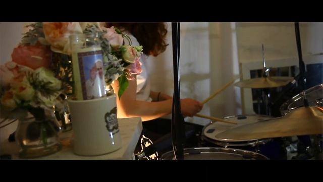 Aunt Kelly - As You Drive Your Car Away (Live) смотреть онлайн