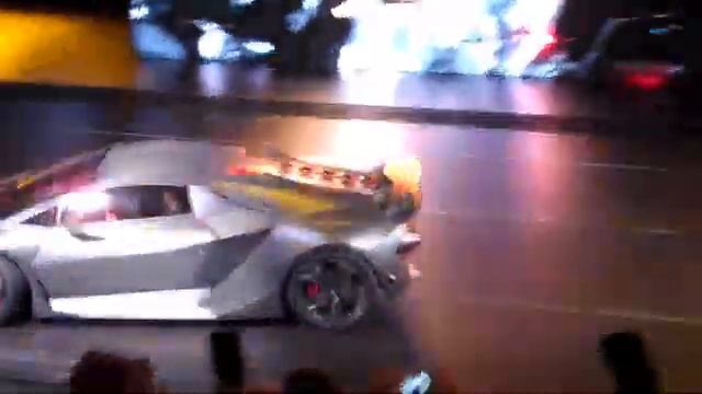 Salón Internacional del Automóvil Paris Lamborghini "Sesto Elemento" смотреть онлайн