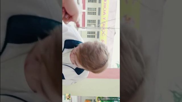 Reaction Đại Ca Lớp 12A - Vanh Leg và tìm ra người ngầu nhất смотреть онлайн
