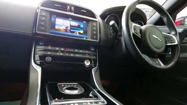 JAGUAR XE VS JAGUAR XF