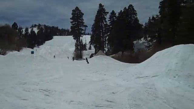 Spring Break Snowboarding Trip at Big Bear смотреть онлайн
