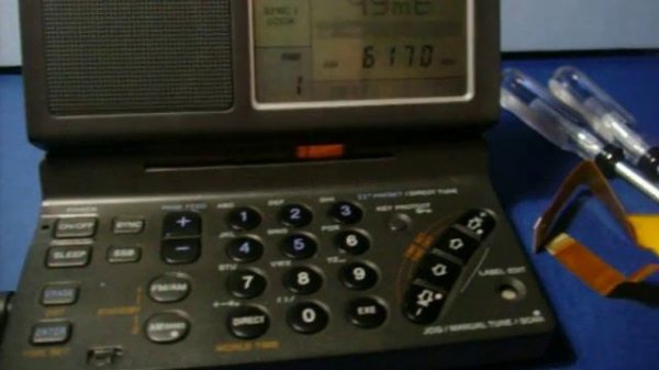 SONY ICF-SW100 with Radio New Zealand