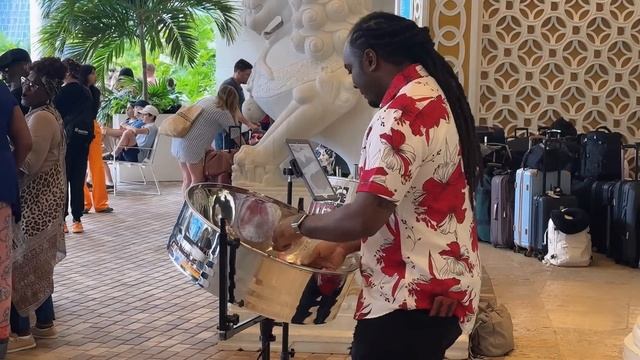 巴哈马五星酒店的红烧牛肉面和Poke bowl 怎么样？｜聊聊加勒比海国家到底应该去哪玩！【欢迎开启cc字幕 可在设置里选择语言哦】 смотреть онлайн