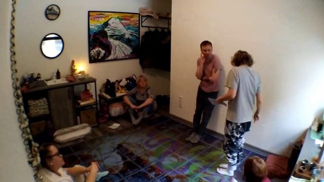 Лила в Москве с ведущим на большом поле смотреть онлайн