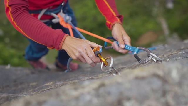 Connect Adjust Lanyard | Petzl Climbing Gear смотреть онлайн