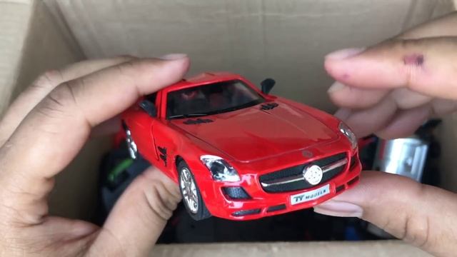 Review Box Full Of Toy Cars, Truck Toys !