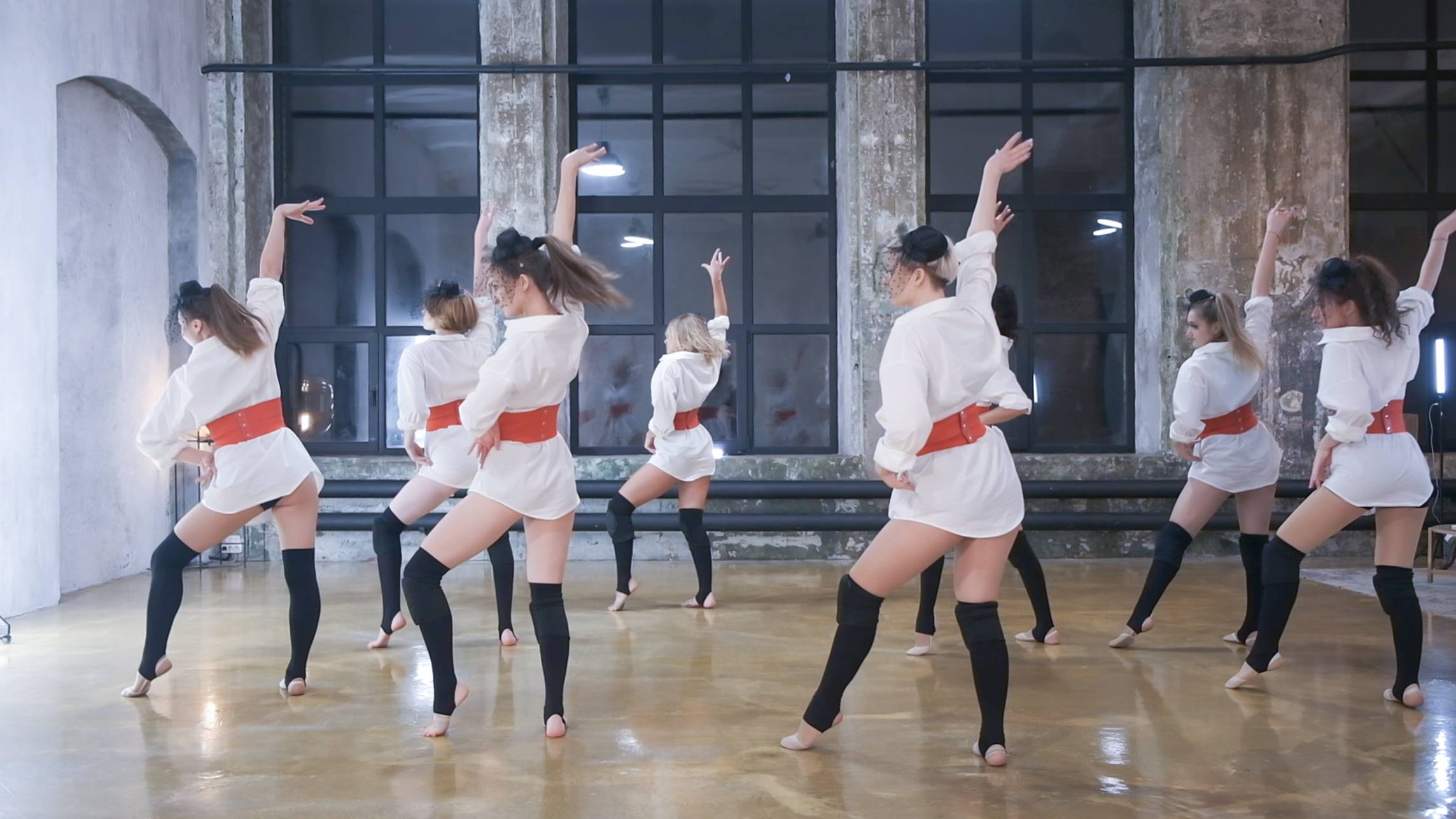 Dance Blind me (Jazz Modern) школа танцев Анны-Марии Видмер смотреть онлайн