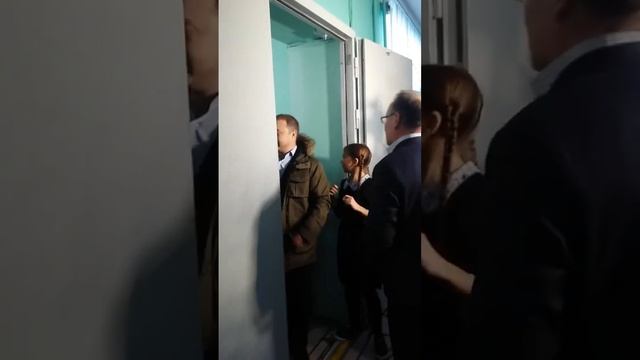 Нежданчик приехал смотреть онлайн