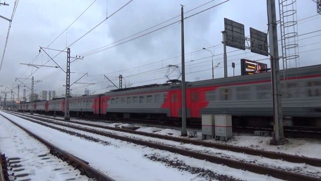 Электропоезд ЭР2Р-7023 сообщением "Москва Белорусская - Бородино" смотреть онлайн