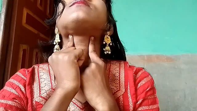 Neck Adams Apple With Water Swallowing Challenge||Neck Movement||neck Sound||@mangalaslifestyle