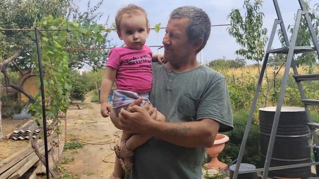Нашествие детей в мой сад смотреть онлайн